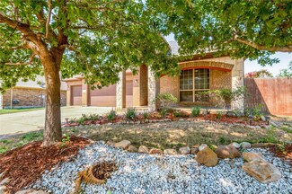 3019 Summerview Dr, Grand Prairie, TX 75052