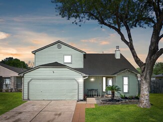 11722 Yearling Dr, Houston, TX 77065
