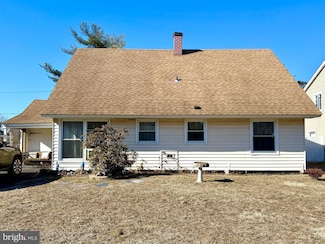 11 Buxmont Ln, Willingboro, NJ 08046