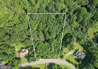 39 Wood Chip Rd, Elkton, MD 21921