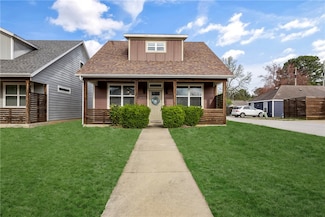 2070 S Florida Way, Fayetteville, AR 72701
