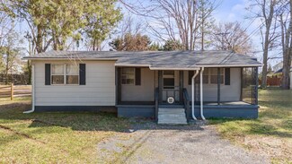20016 Walter Henderson Rd, Cornelius, NC 28031