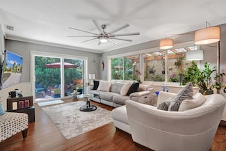 3401 NE 17th Ave, Oakland Park, FL 33334