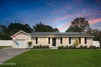 20 Arlyn Dr, Howell, NJ 07731