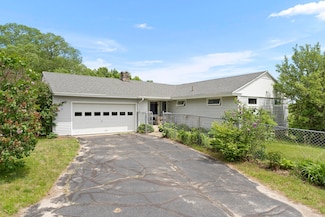 39 Case Rd, Winthrop, ME 04364