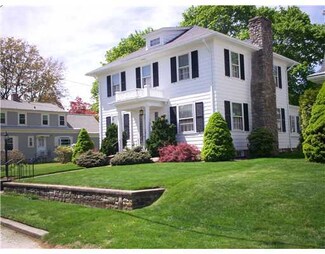 24 Homeland St, Johnston, RI 02919