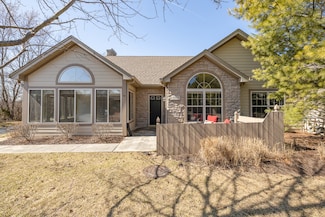 1957 Timberview Dr, Joliet, IL 60431