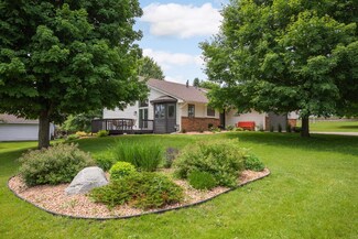 12785 49th Ave N, Plymouth, MN 55442