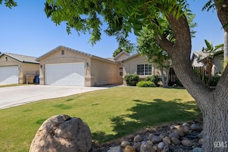 308 Sherman Peak Dr, Bakersfield, CA 93308