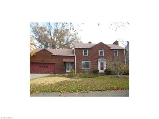 3667 Washington Park Blvd, Newburgh Heights, OH 44105