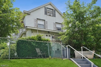 347 Piaget Ave, Clifton, NJ 07011
