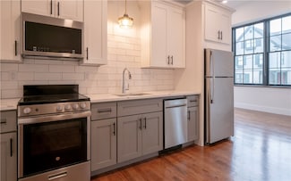 15 Cranston Ave Unit 21, Newport, RI 02840