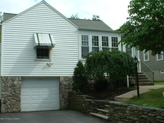 156 W Center Hill Rd, Dallas, PA 18612