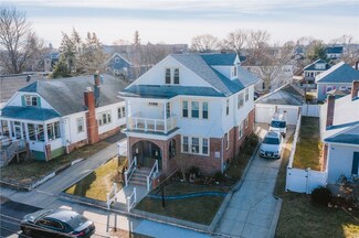 108 Burnside St, Cranston, RI 02910