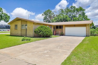 1401 N Lynnhurst Ave, Wichita, KS 67212