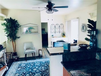 318 Metropole Ave, Avalon, CA 90704