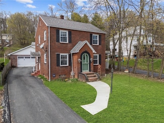 524 Joffre St, Ellwood City, PA 16117