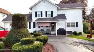 12 Green St, Carbondale, PA 18407