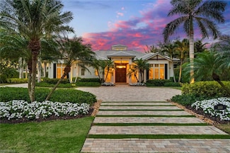 2250 Crayton Rd, Naples, FL 34103