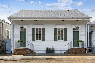 2421 Rousseau St, New Orleans, LA 70130