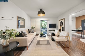 185 Sierra Dr Unit 102, Walnut Creek, CA 94596