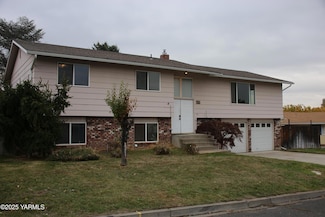 1403 Karr Ave, Yakima, WA 98902