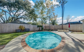10823 Chevy Chase Dr, Houston, TX 77042