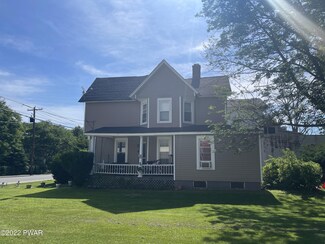 156 South St, Waymart, PA 18472