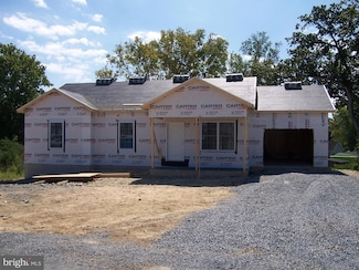 258 Hannah Ln, Bunker Hill, WV 25413