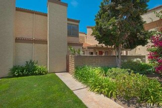 2704 Via Colina Unit 9, Fullerton, CA 92835
