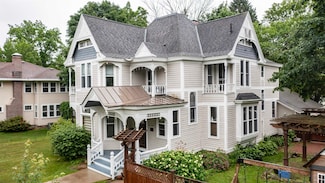 415 Granite St, Waupaca, WI 54981