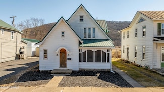 2588 Old Berwick Rd, Bloomsburg, PA 17815