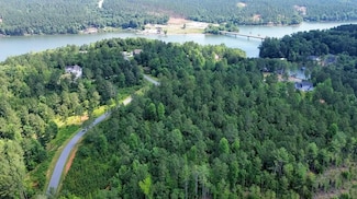 1997 Lake Vista Dr NE, Valdese, NC 28690