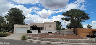 2216 Durango Ct, Las Cruces, NM 88011