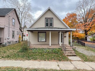 105 Courtland St, Dowagiac, MI 49047