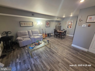 2727 Rhawn St Unit 7AB, Philadelphia, PA 19152