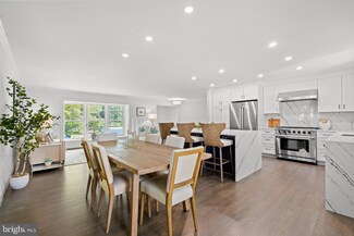 1112 Neal Dr, Alexandria, VA 22308