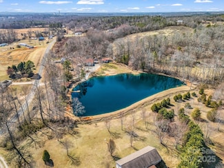 718 Winn Rd, Mooresboro, NC 28114