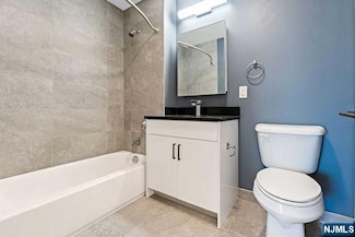 520 Cliff St Unit 403, Fairview, NJ 07022