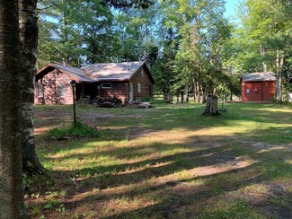 33643 Tahqua Rd, Eckerman, MI 49728