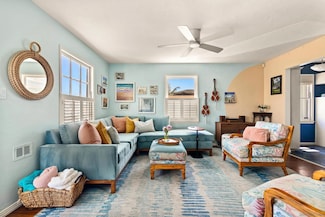 1162 Law St, San Diego, CA 92109