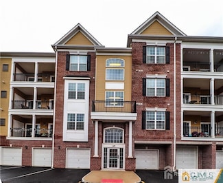 613 Doral Ct, Piscataway, NJ 08854