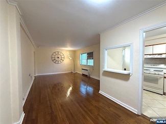 420 Fairview Ave Unit 5C, Fort Lee, NJ 07024