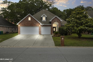 2509 Rue Beaux Chenes, Ocean Springs, MS 39564