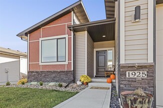 1925 Southbridge Dr, Adel, IA 50003
