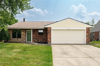 6334 Shull Rd, Dayton, OH 45424