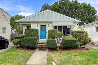 77 Devonshire St, Providence, RI 02908