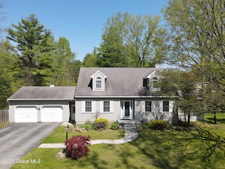 212 Sanford St, Glens Falls, NY 12801