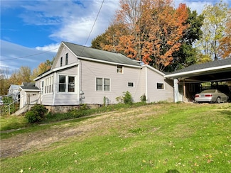 6050 Lake St, Wolcott, NY 14590