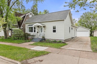 1518 Illinois Ave, Stevens Point, WI 54481